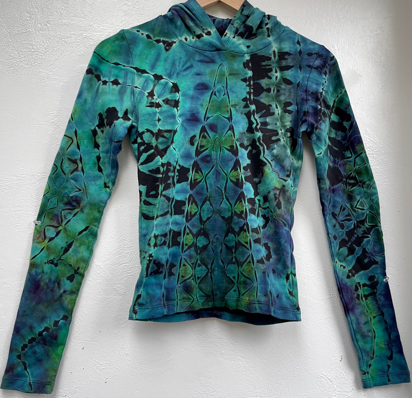 M - "Sea Portal" Hooded Long Sleeve