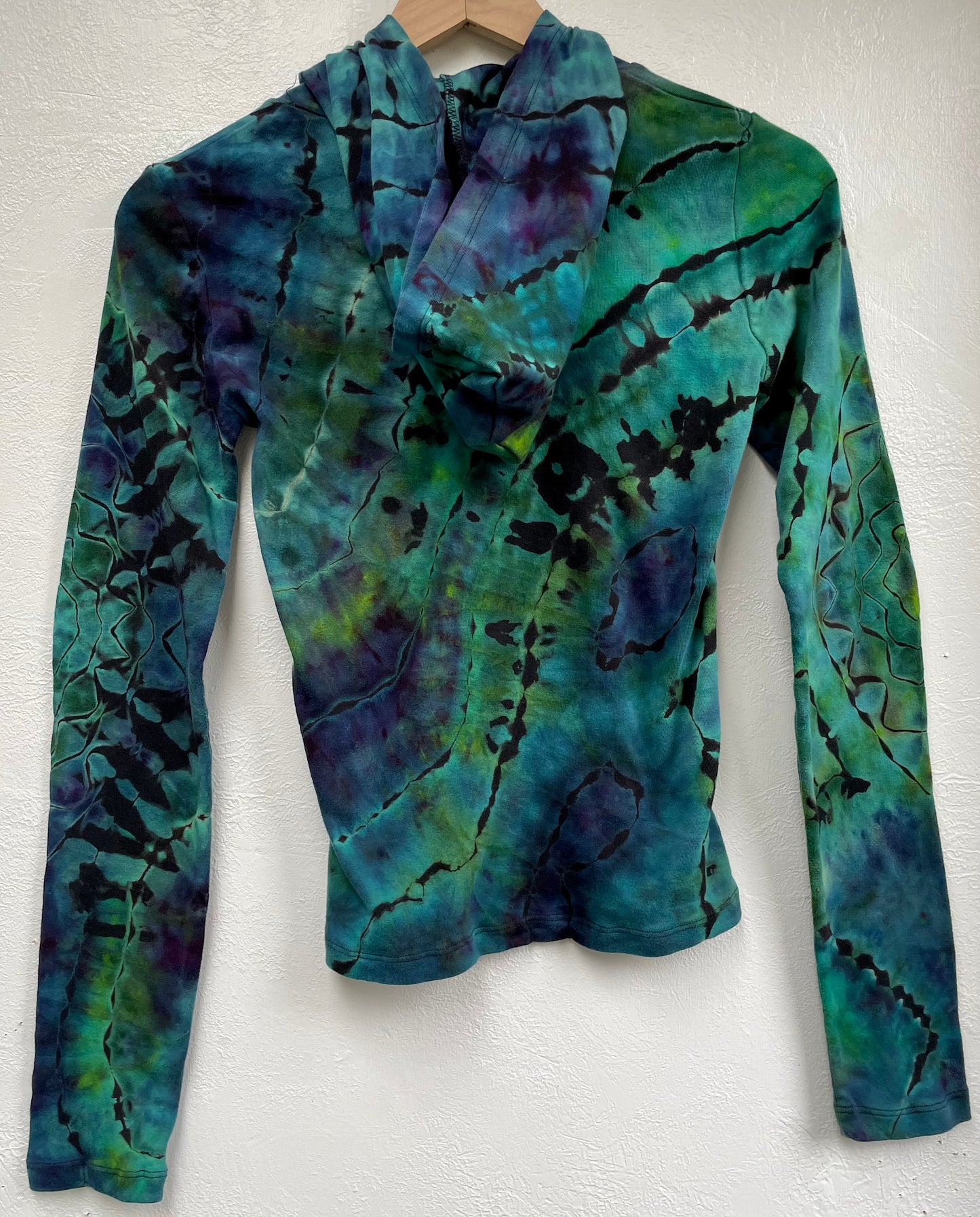 M - "Sea Portal" Hooded Long Sleeve