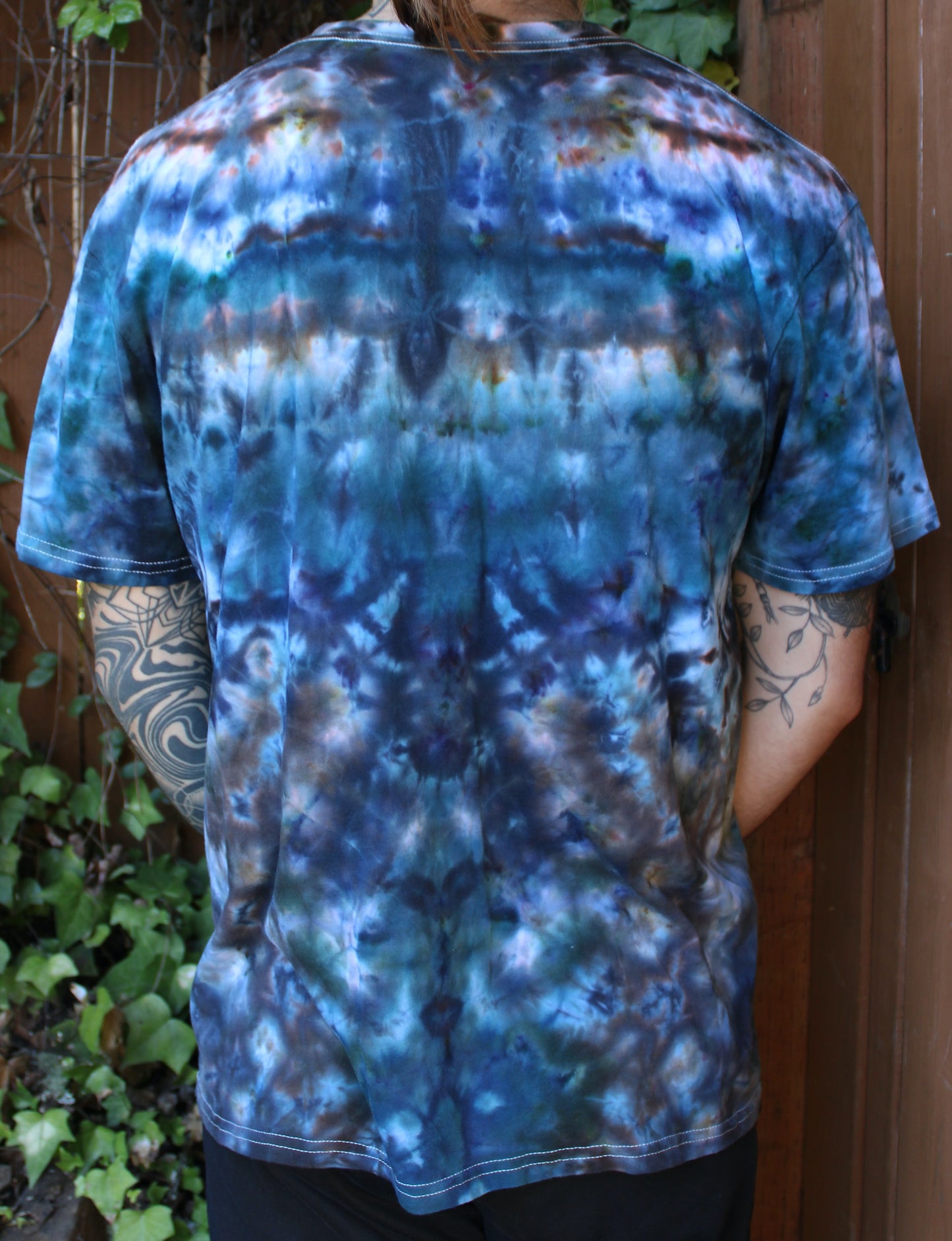 XL - “Energy Beams” Tee Shirt