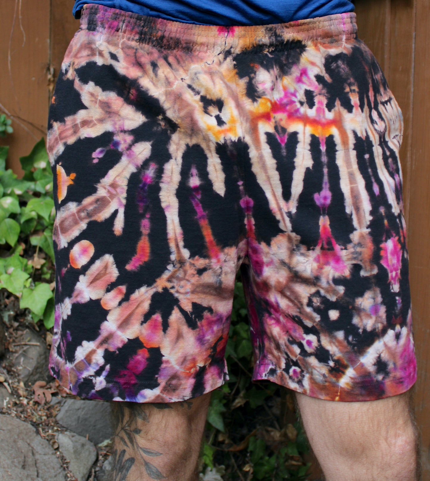 L - "Fractal Focus" Gym Shorts